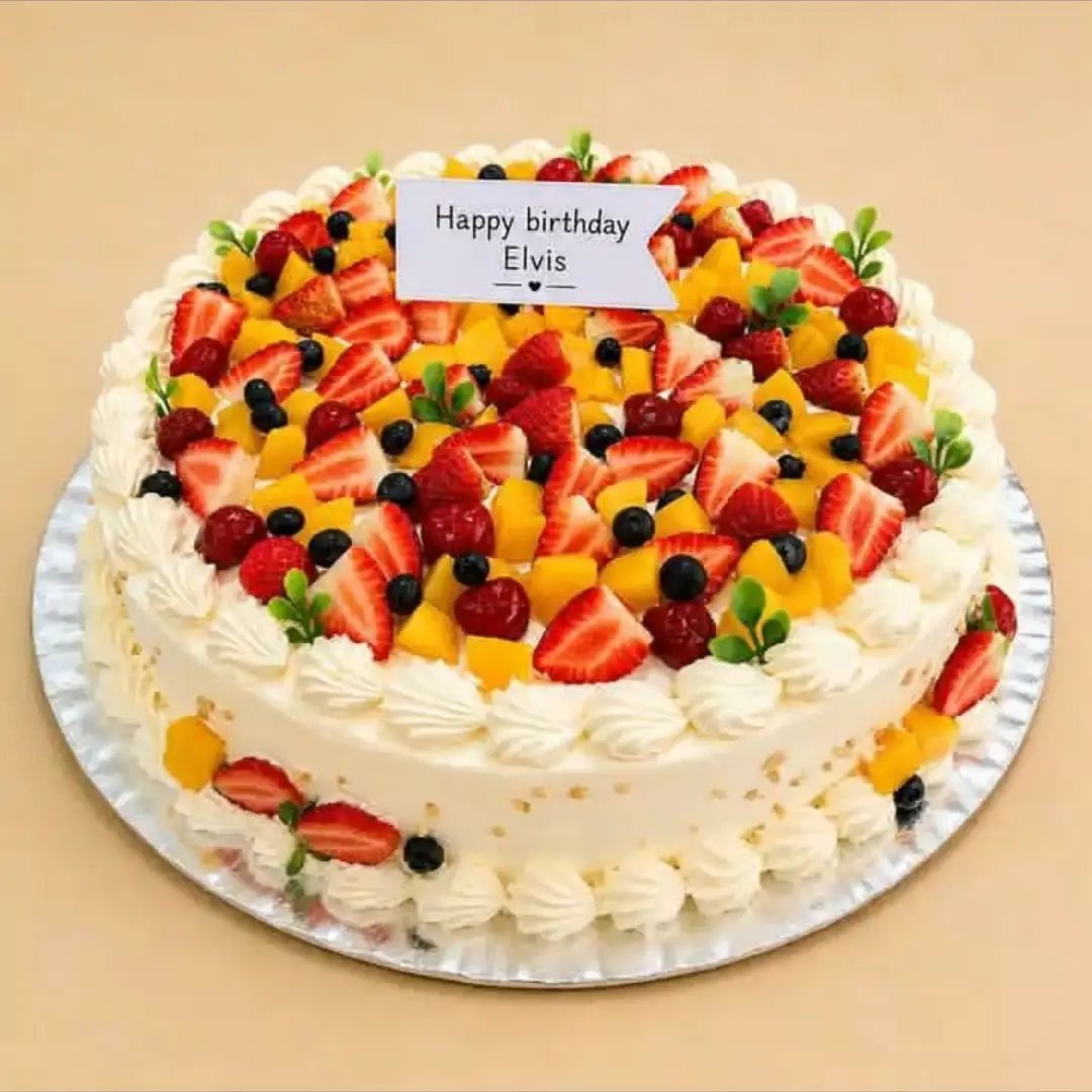 Bolo decorado com frutas frescas da Doceria Alteza